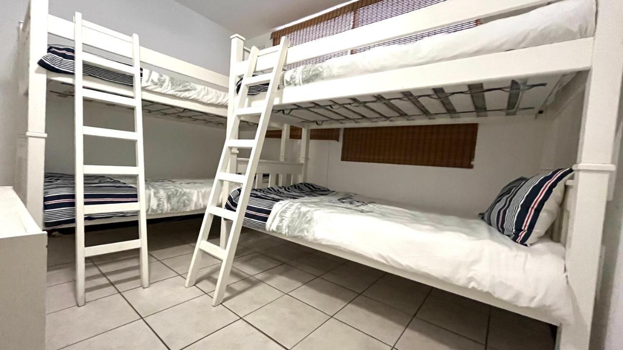34 Kyalanga Beachfront Apartamento Durban