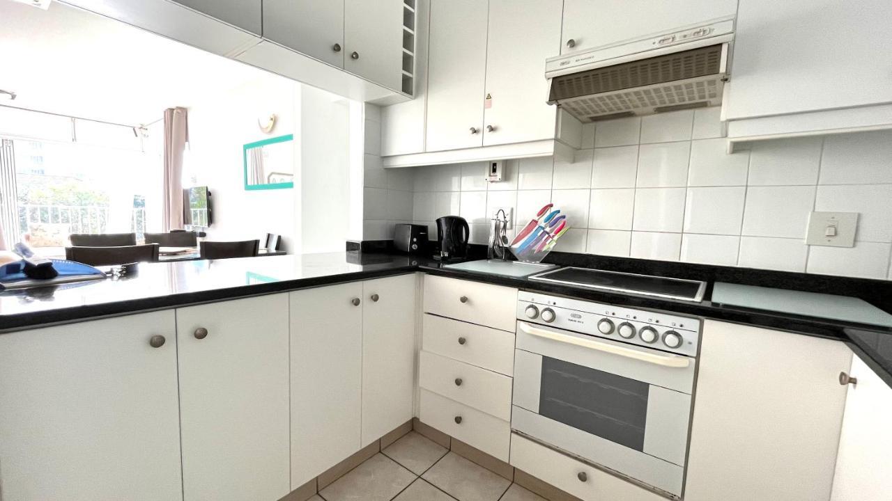 34 Kyalanga Beachfront * Durban